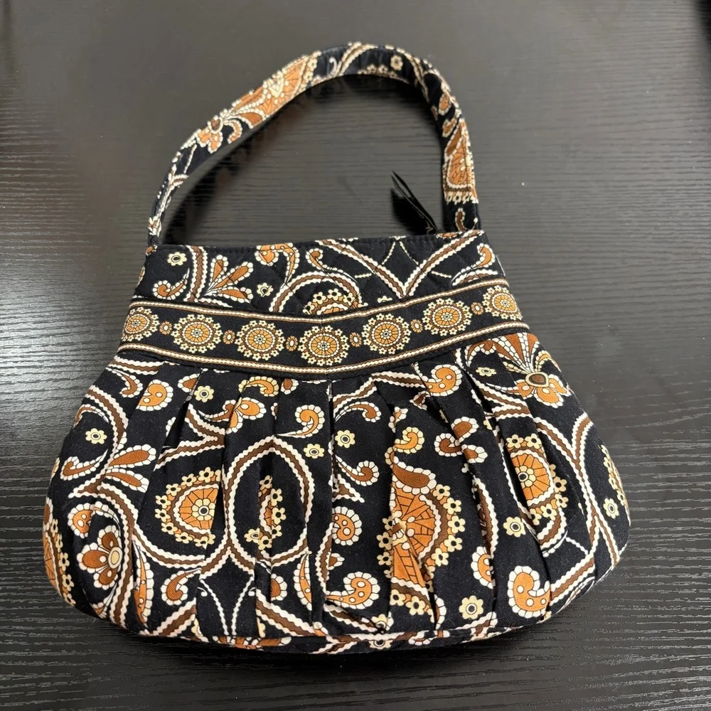 Compact Vera Bradley Quilted Pleated  Hannah Bag in Cafe Latte Shade Like New - Picture 2 of 7